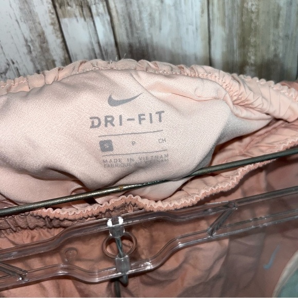 Nike Peachy Pink Tempo Shorts - Picture 6 of 6